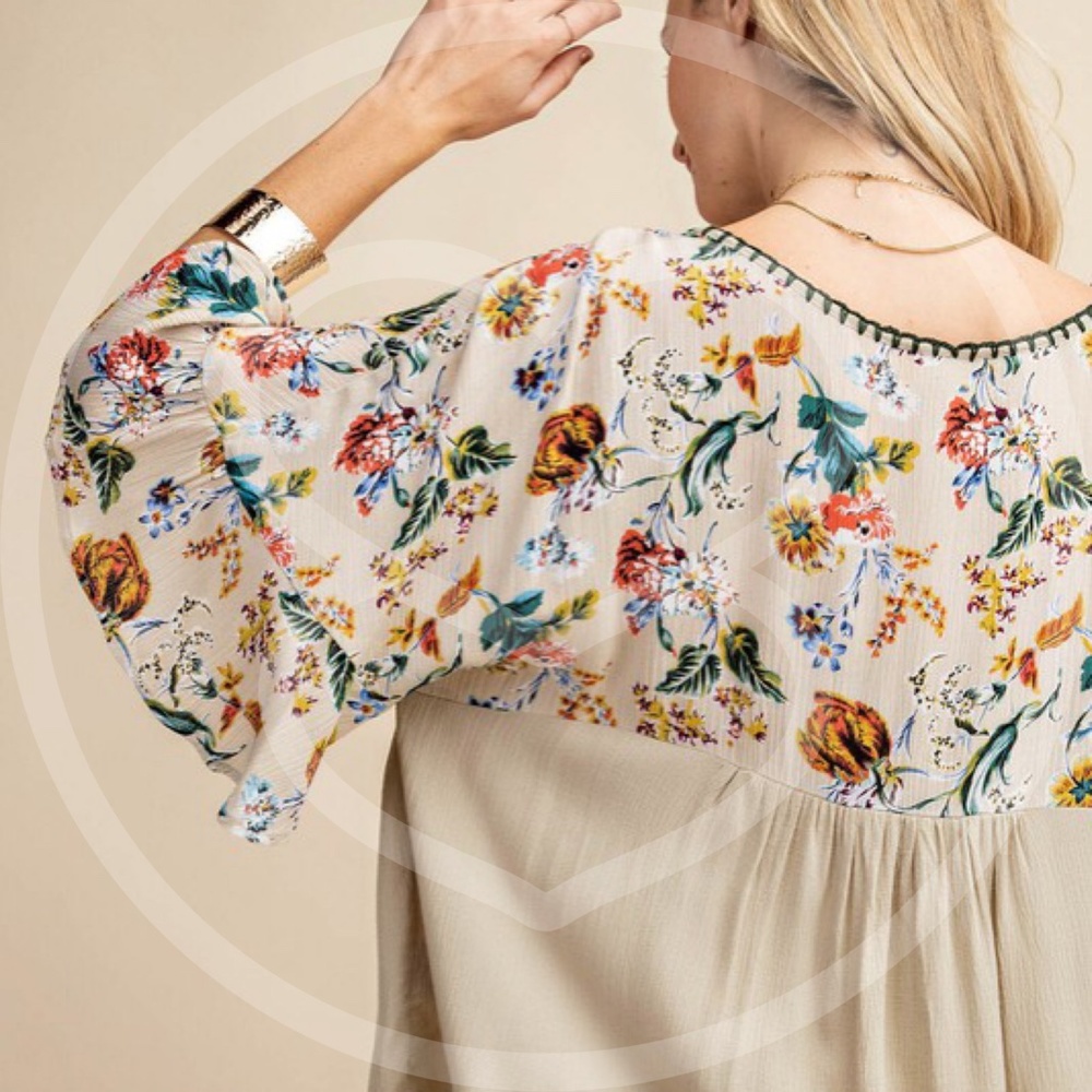 VIVIAN Embroidered Floral Blouse - Picture 3 of 3